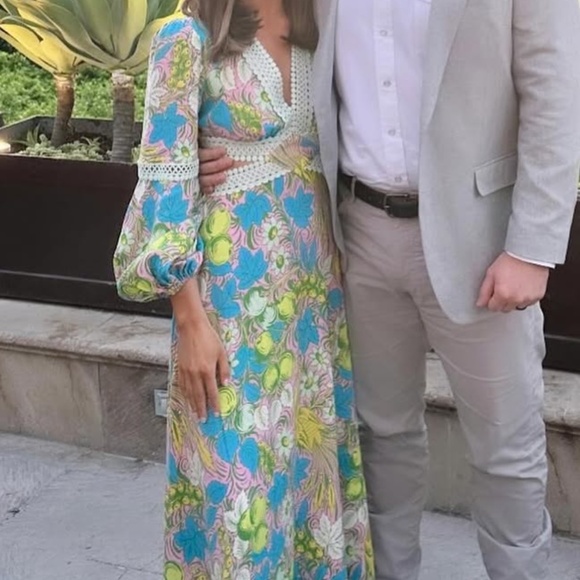 Diane Von Furstenberg Lina Embroidered Floral-Print Crepe Maxi Dress - Picture 5 of 5